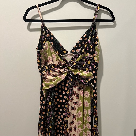Urban Outfitters Floral Midi Dress - Picture 2 of 5